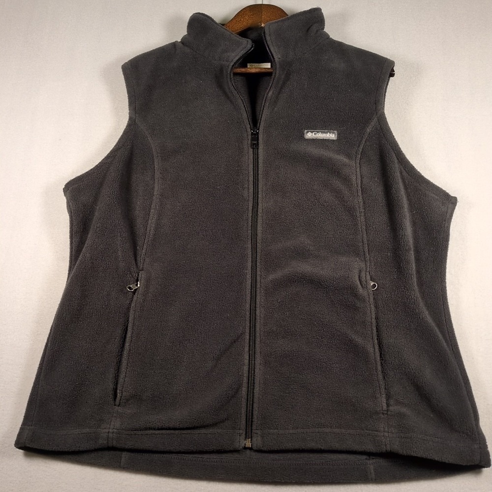 Columbia Vest Womens XXL Black Fleece Full Zip Pockets Hiking Camping Outdoor